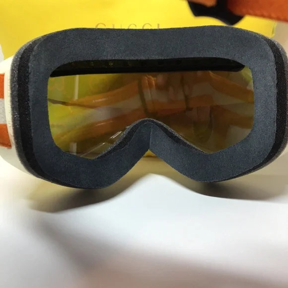 New Authentic Gucci GG Logo Ski/Snow Goggles Pink Iridescent Lens – New in Box - Picture 11 of 14